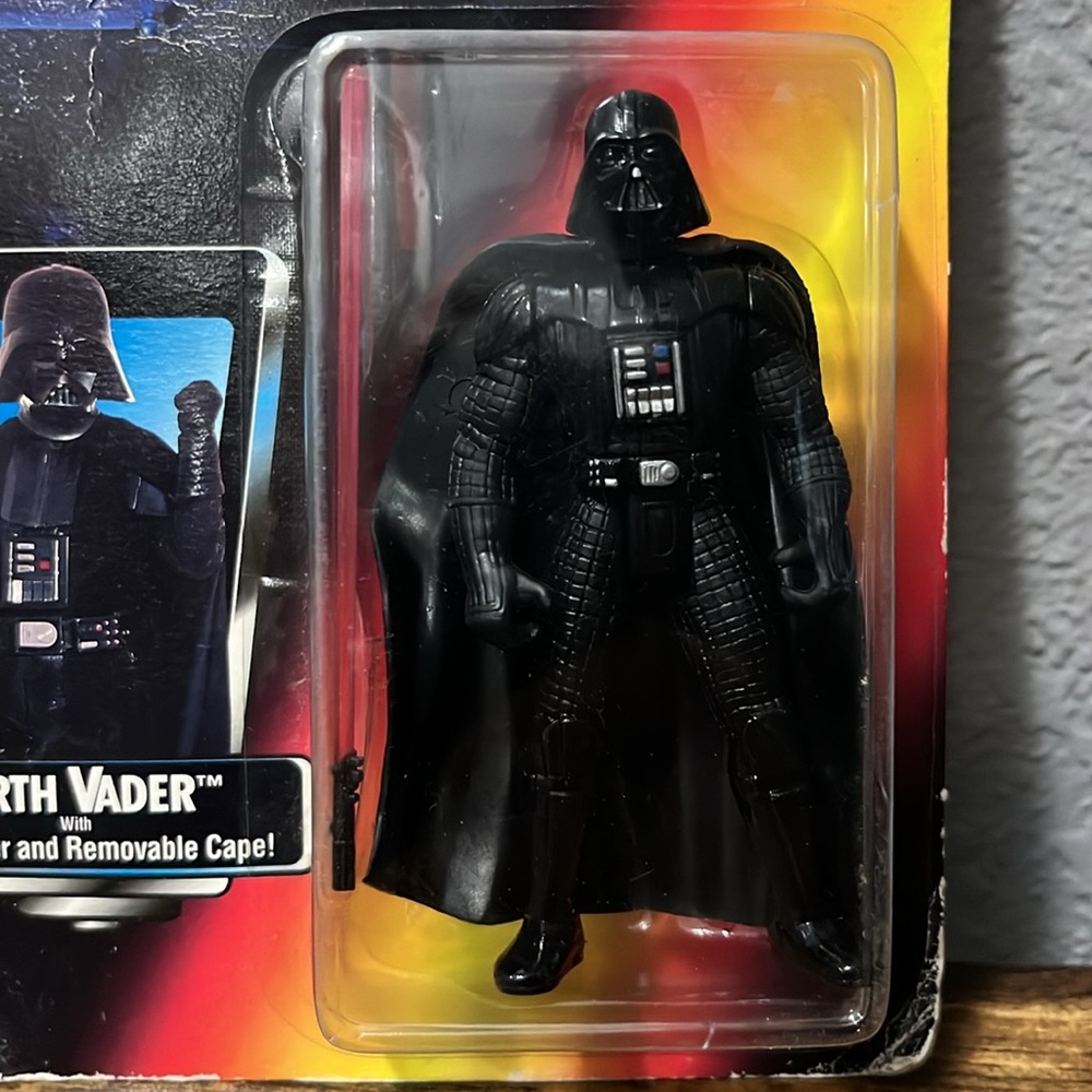 Star Wars The Power of the Force Darth Vader Figure - Picture 2 of 8
